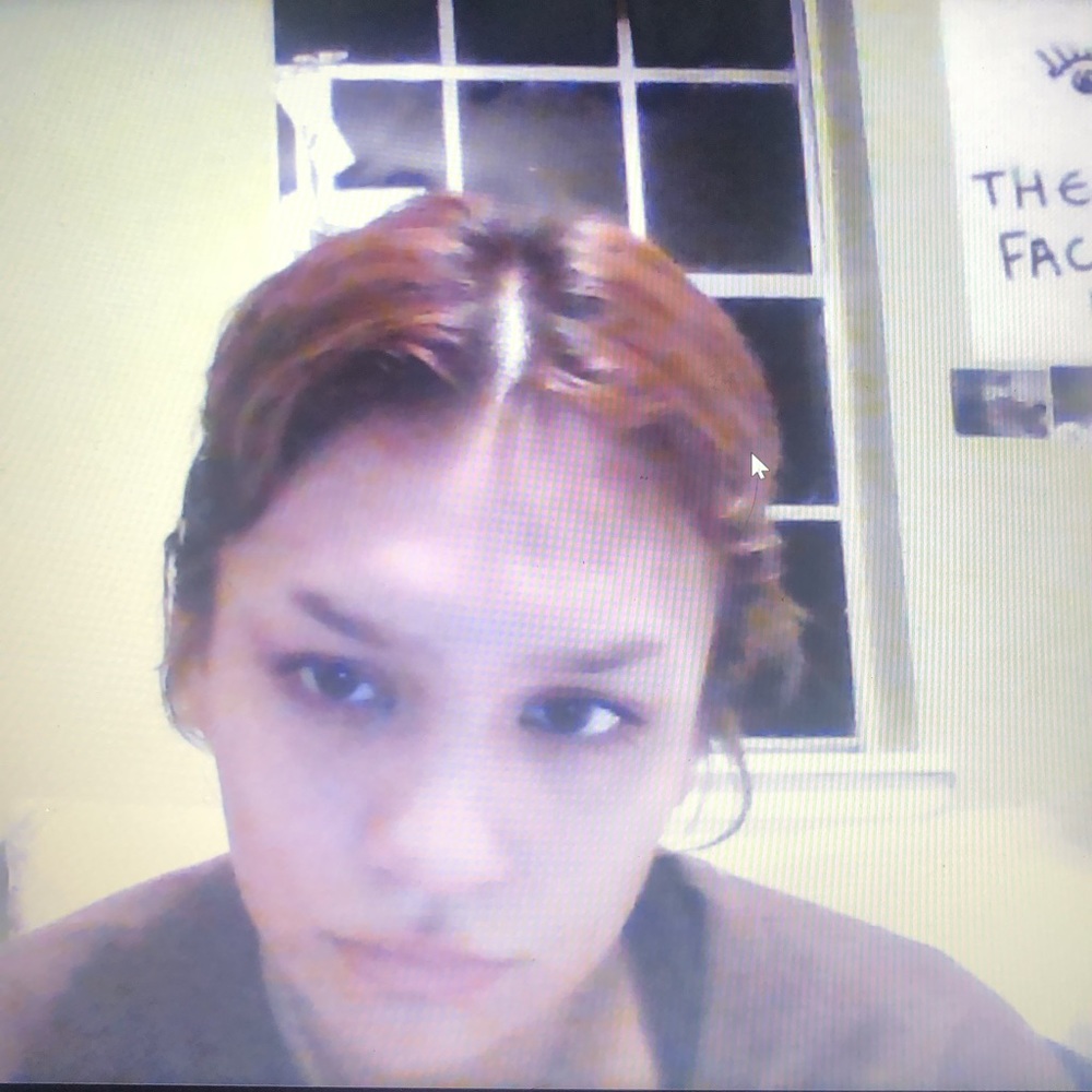 Meet your Posher, Chloe